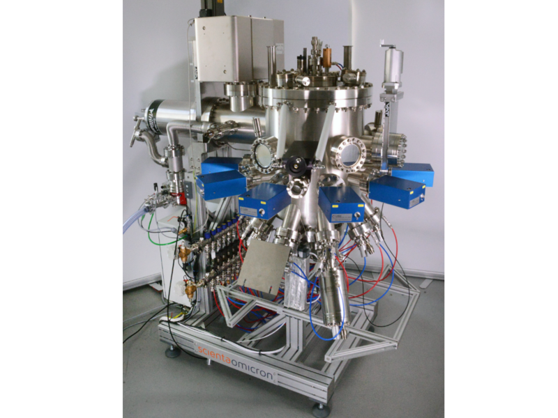 EVO 50 MBE System  | © Scienta Omicron  EVO 50 MBE System  | © Scienta Omicron